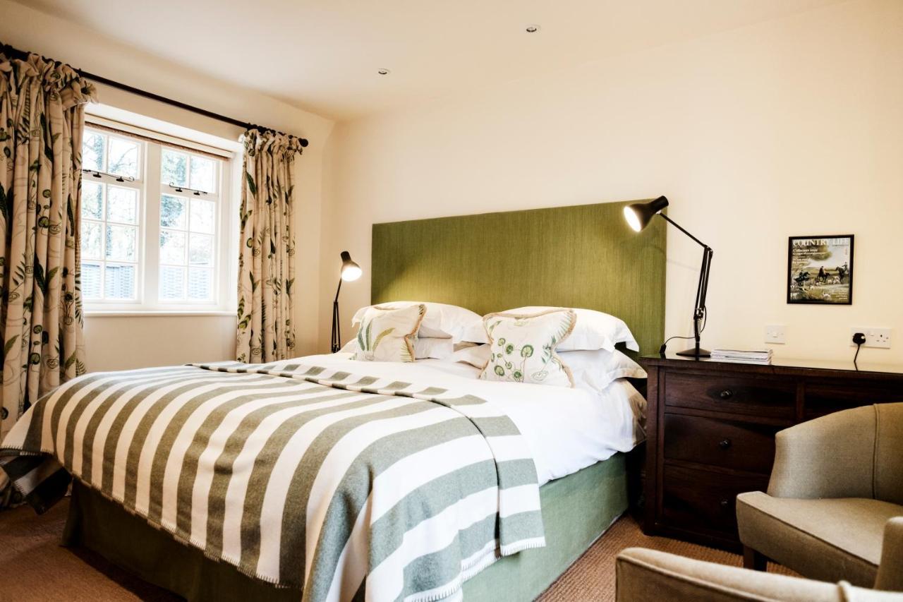 The Hare & Hounds Hotel Tetbury Bagian luar foto