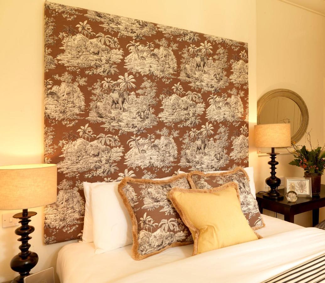 The Hare & Hounds Hotel Tetbury Bagian luar foto