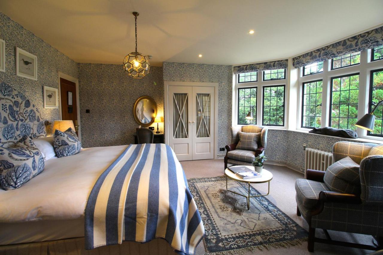 The Hare & Hounds Hotel Tetbury Bagian luar foto
