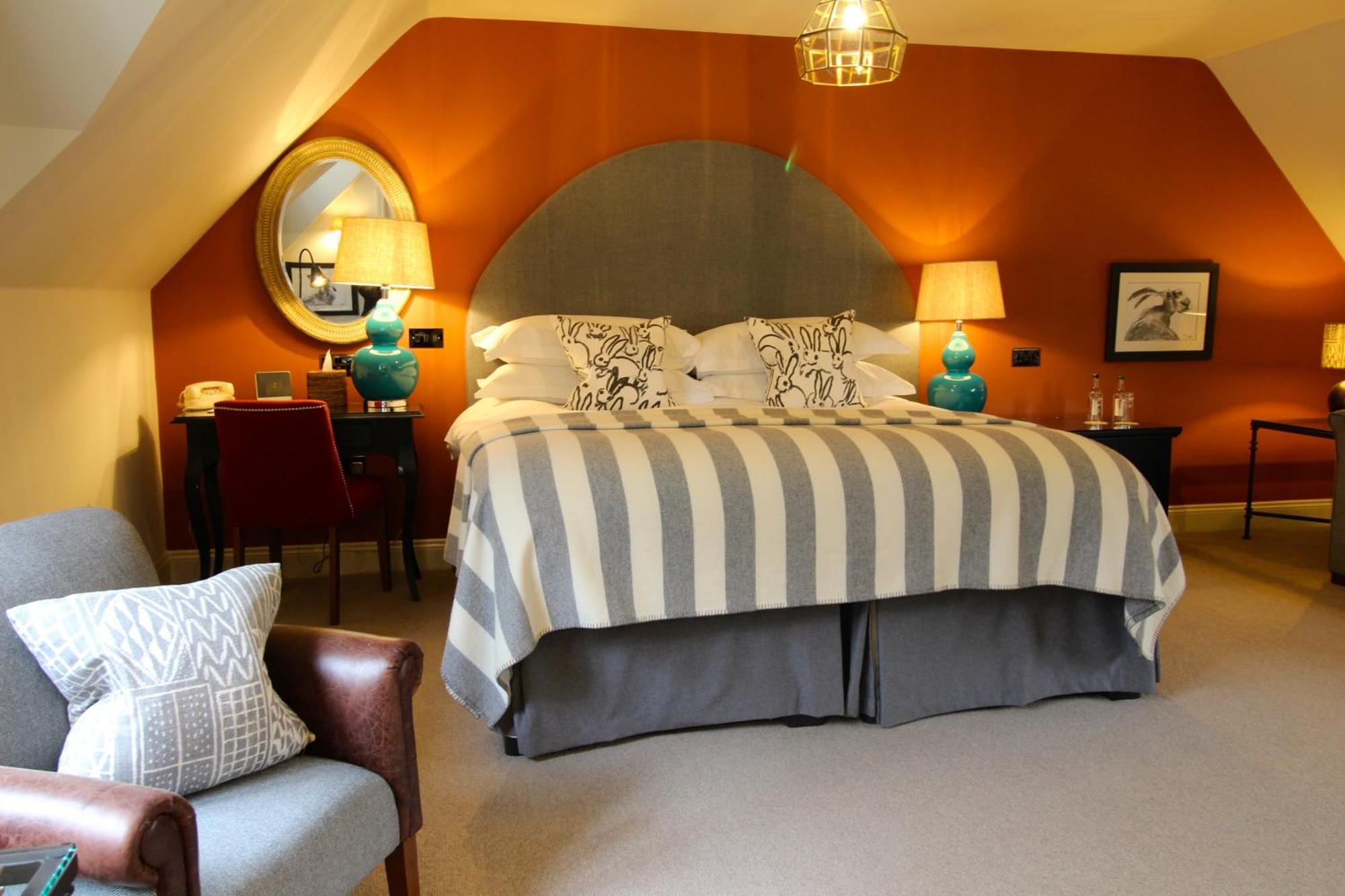 The Hare & Hounds Hotel Tetbury Ruang foto