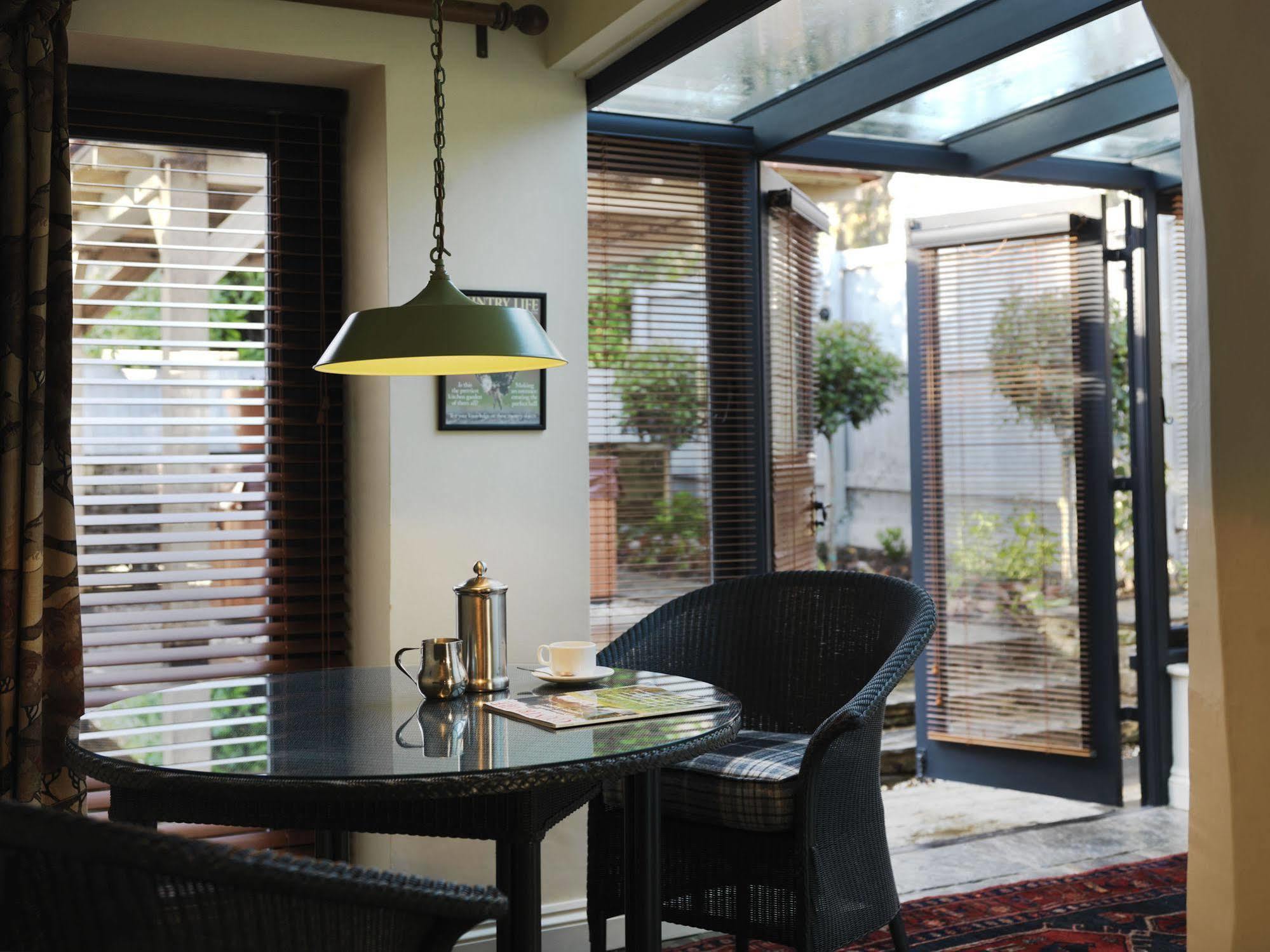 The Hare & Hounds Hotel Tetbury Bagian luar foto