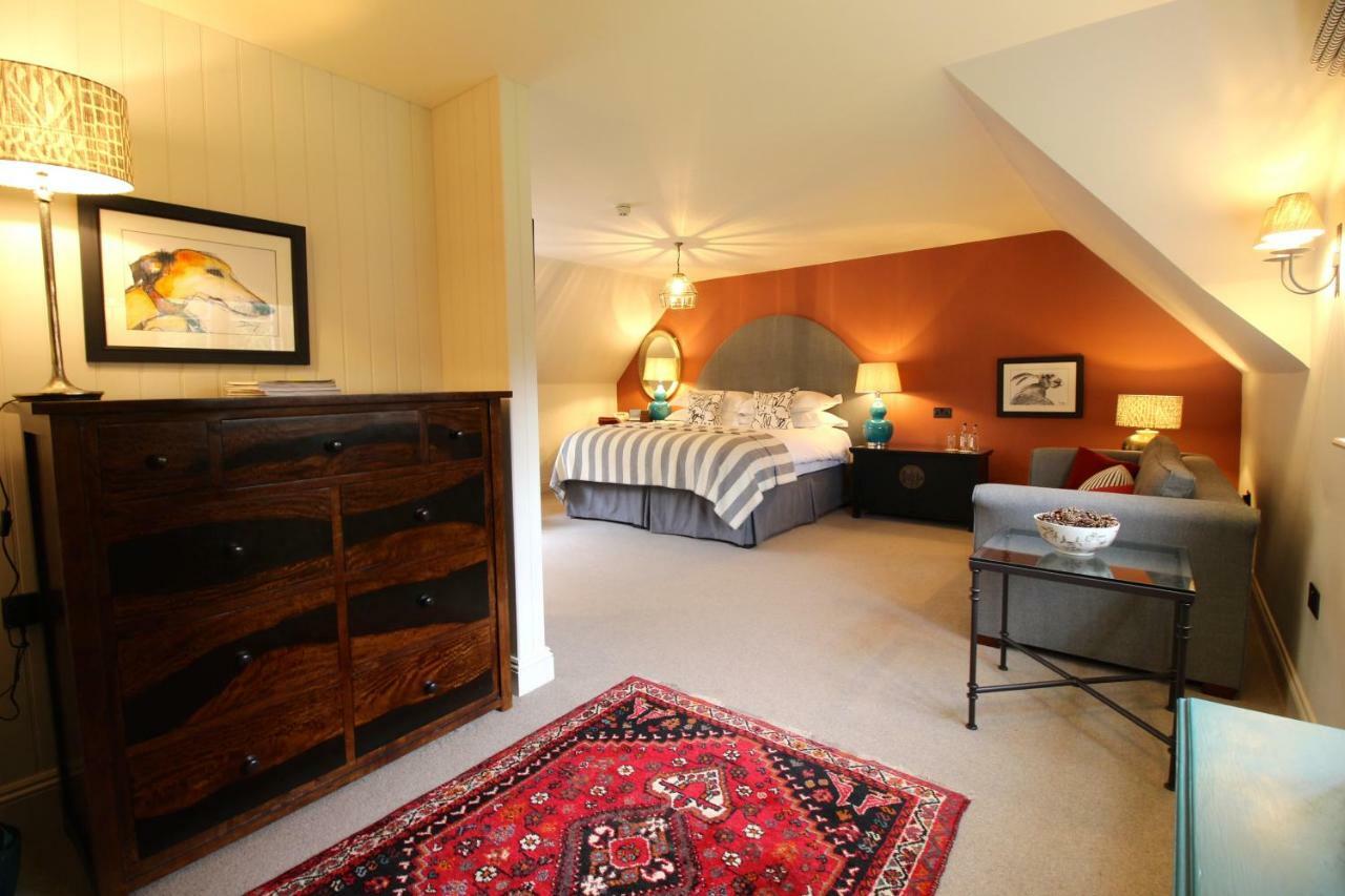 The Hare & Hounds Hotel Tetbury Bagian luar foto